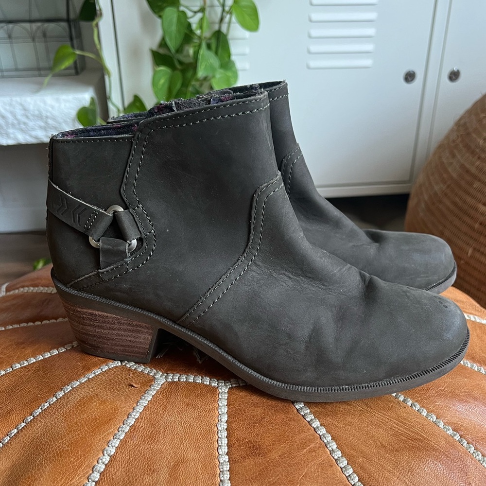 Teva Foxy Boots